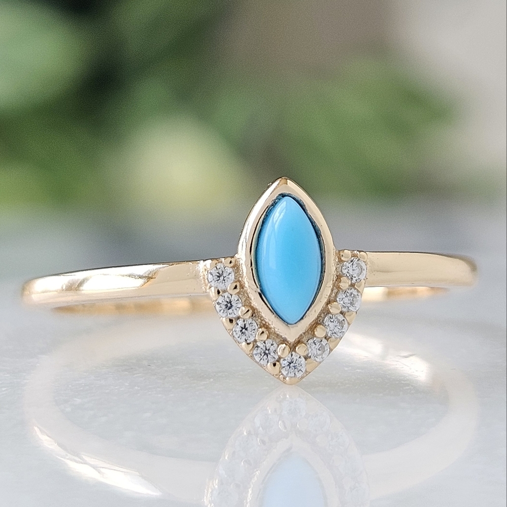 Dainty Gold ring, turquoise oval enamel. 925 Sterling Silver, 10k gold finish